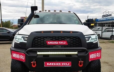 Toyota Tundra II, 2010 год, 5 000 000 рублей, 1 фотография