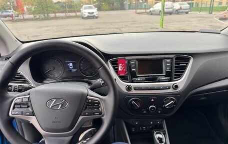 Hyundai Solaris II рестайлинг, 2018 год, 1 100 000 рублей, 11 фотография