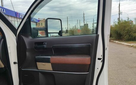 Toyota Tundra II, 2010 год, 5 000 000 рублей, 13 фотография