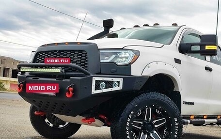 Toyota Tundra II, 2010 год, 5 000 000 рублей, 3 фотография