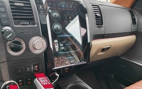 Toyota Tundra II, 2010 год, 5 000 000 рублей, 6 фотография