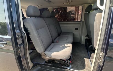 Volkswagen Caravelle T5, 2013 год, 1 750 000 рублей, 6 фотография