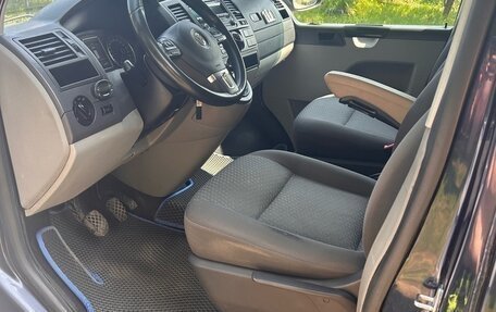 Volkswagen Caravelle T5, 2013 год, 1 750 000 рублей, 9 фотография