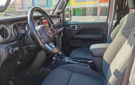 Jeep Wrangler, 2020 год, 3 800 000 рублей, 22 фотография