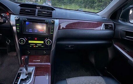Toyota Camry, 2014 год, 1 680 000 рублей, 6 фотография