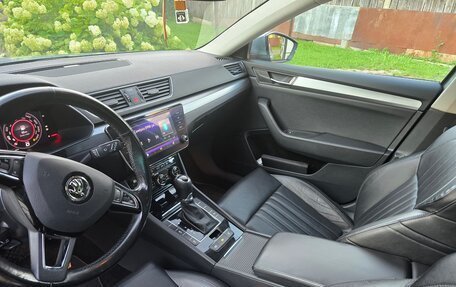 Skoda Superb III рестайлинг, 2017 год, 2 400 000 рублей, 13 фотография