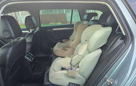 Skoda Superb III рестайлинг, 2017 год, 2 400 000 рублей, 22 фотография