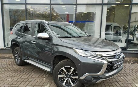 Mitsubishi Pajero Sport III рестайлинг, 2019 год, 2 940 000 рублей, 3 фотография