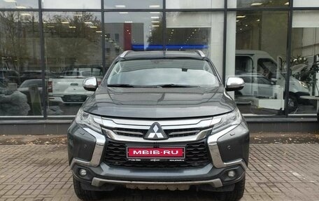 Mitsubishi Pajero Sport III рестайлинг, 2019 год, 2 940 000 рублей, 2 фотография