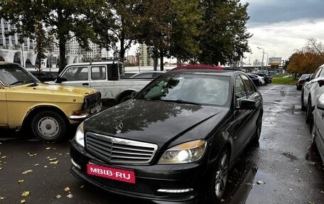 Mercedes-Benz C-Класс, 2010 год, 1 050 000 рублей, 1 фотография
