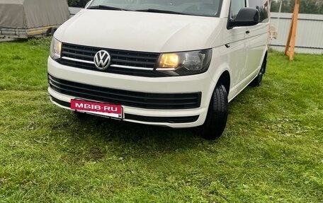 Volkswagen Caravelle T6 рестайлинг, 2018 год, 3 350 000 рублей, 4 фотография