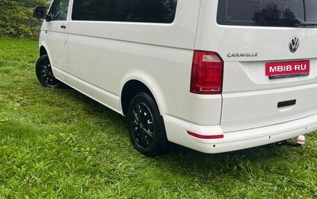 Volkswagen Caravelle T6 рестайлинг, 2018 год, 3 350 000 рублей, 18 фотография