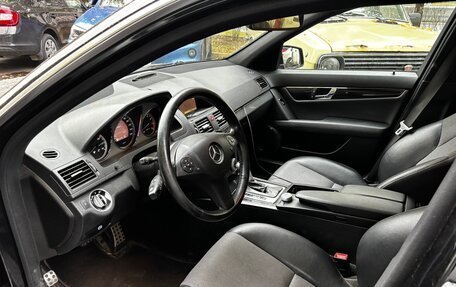 Mercedes-Benz C-Класс, 2010 год, 1 050 000 рублей, 6 фотография