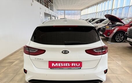 KIA cee'd III, 2019 год, 1 800 000 рублей, 5 фотография