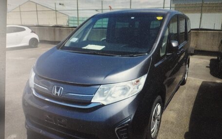 Honda Stepwgn IV, 2018 год, 2 420 000 рублей, 1 фотография