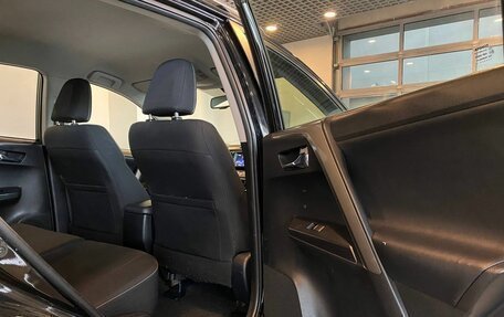 Toyota RAV4, 2017 год, 2 590 000 рублей, 26 фотография