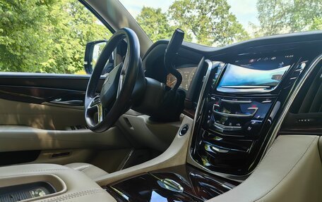 Cadillac Escalade IV, 2015 год, 3 499 000 рублей, 15 фотография