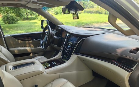 Cadillac Escalade IV, 2015 год, 3 499 000 рублей, 17 фотография
