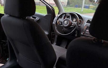 Volkswagen Polo VI (EU Market), 2020 год, 1 300 000 рублей, 33 фотография