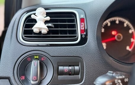 Volkswagen Polo VI (EU Market), 2020 год, 1 300 000 рублей, 25 фотография