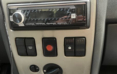 Renault Logan I, 2007 год, 300 000 рублей, 3 фотография