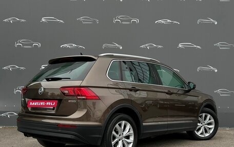 Volkswagen Tiguan II, 2018 год, 2 615 100 рублей, 2 фотография