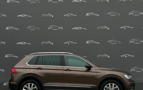 Volkswagen Tiguan II, 2018 год, 2 615 100 рублей, 12 фотография