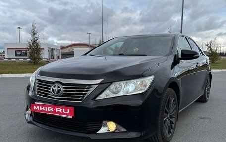Toyota Camry, 2013 год, 2 200 000 рублей, 2 фотография