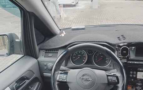 Opel Zafira B, 2011 год, 899 999 рублей, 10 фотография