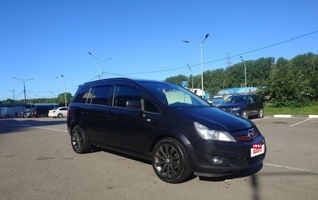 Opel Zafira B, 2011 год, 899 999 рублей, 2 фотография