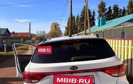 KIA Rio IV, 2021 год, 1 950 000 рублей, 4 фотография