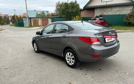 Hyundai Solaris II рестайлинг, 2011 год, 750 000 рублей, 5 фотография