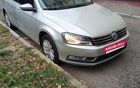 Volkswagen Passat B7, 2013 год, 850 000 рублей, 3 фотография