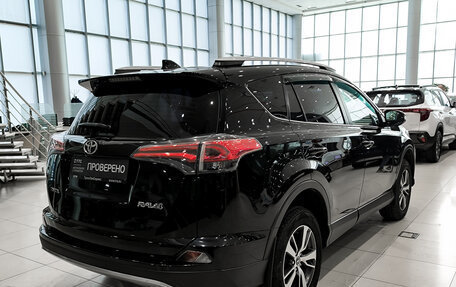 Toyota RAV4, 2016 год, 1 850 000 рублей, 6 фотография