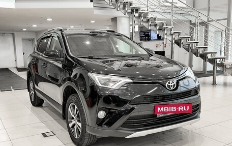 Toyota RAV4, 2016 год, 1 850 000 рублей, 3 фотография