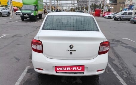 Renault Logan II, 2017 год, 700 000 рублей, 5 фотография