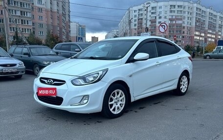 Hyundai Solaris II рестайлинг, 2012 год, 600 000 рублей, 1 фотография