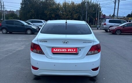 Hyundai Solaris II рестайлинг, 2012 год, 600 000 рублей, 5 фотография