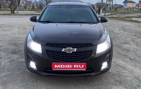 Chevrolet Cruze II, 2014 год, 945 000 рублей, 4 фотография