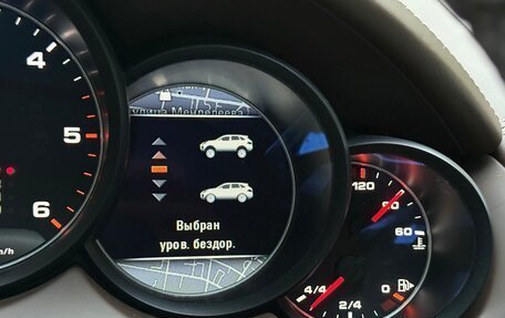 Porsche Cayenne III, 2016 год, 3 900 000 рублей, 25 фотография