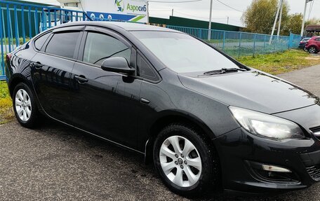 Opel Astra J, 2014 год, 985 000 рублей, 4 фотография