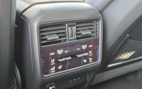 Porsche Cayenne III, 2025 год, 23 990 000 рублей, 21 фотография