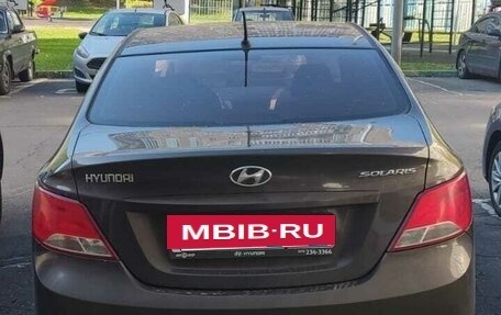 Hyundai Solaris II рестайлинг, 2015 год, 1 100 000 рублей, 2 фотография