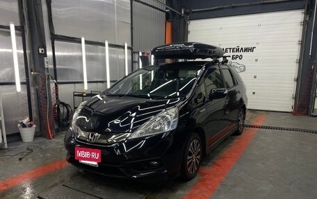 Honda Fit Shuttle I рестайлинг, 2014 год, 970 000 рублей, 2 фотография