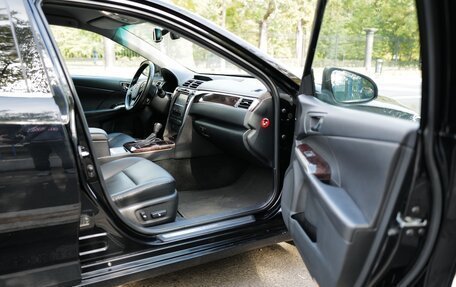 Toyota Camry, 2017 год, 2 500 000 рублей, 11 фотография