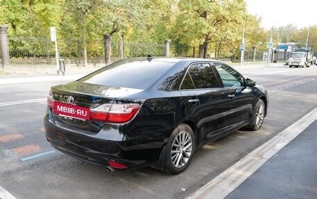 Toyota Camry, 2017 год, 2 500 000 рублей, 4 фотография