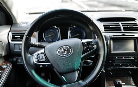 Toyota Camry, 2017 год, 2 500 000 рублей, 20 фотография