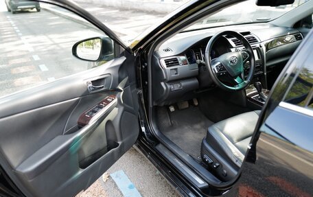Toyota Camry, 2017 год, 2 500 000 рублей, 18 фотография