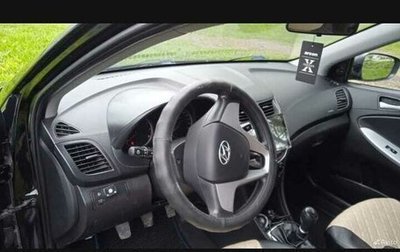 Hyundai Solaris II рестайлинг, 2014 год, 515 000 рублей, 1 фотография