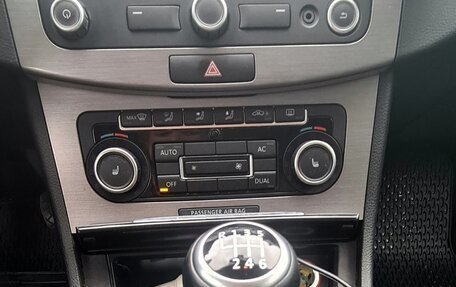 Volkswagen Passat B7, 2010 год, 1 300 000 рублей, 11 фотография